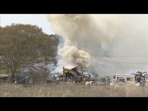 秋田市で火災　解体作業中の建物が火元か　7軒延焼【スーパーJチャンネル】(2026年4月17日) サムネイル