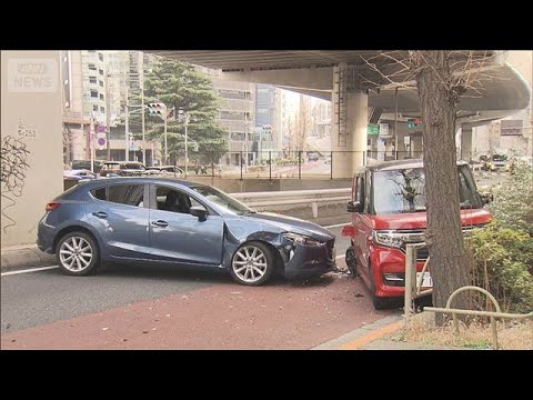 国道246号を塞ぐように…東京・目黒区で車2台が事故　3人けが(2026年2月22日) サムネイル