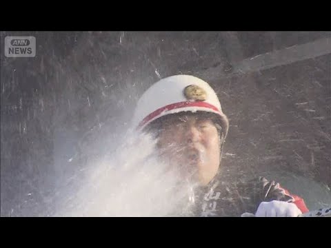消防団員に“水の洗礼”出初式　山梨(2026年1月5日)