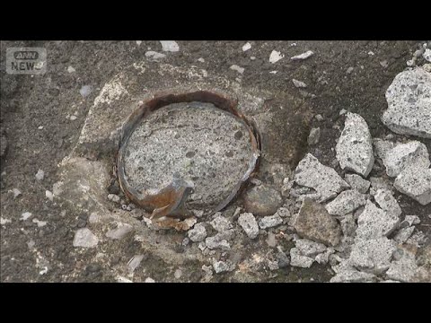 休みの警察官運転の車が道路標識に衝突　下敷きで1人重体1人重傷　神奈川・横須賀市(2026年4月27日)