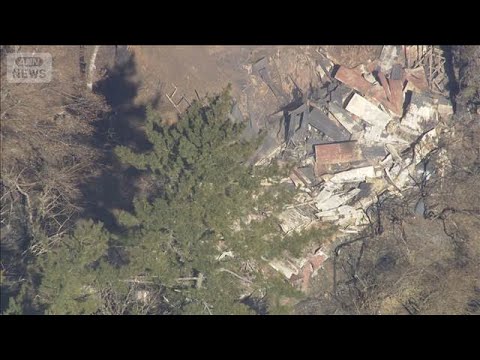 山荘から出火 燃え広がり山火事に 消火活動続く　神奈川・秦野市(2026年1月11日) サムネイル