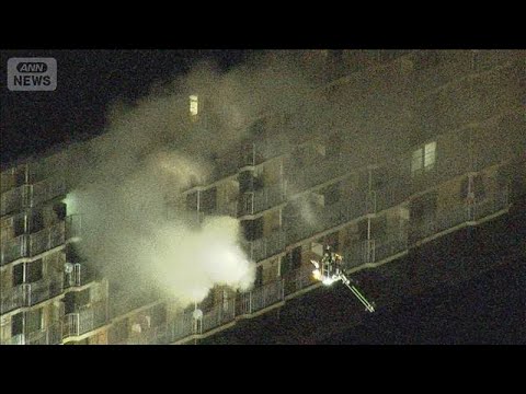 三浦市の集合住宅で火事　火元の部屋から2人救助し病院に搬送　神奈川(2026年3月23日) サムネイル