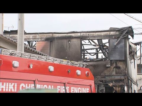 埼玉・東松山市で住宅2軒全焼　1人死亡1人けが　周辺3軒の一部も焼損(2026年5月3日) サムネイル