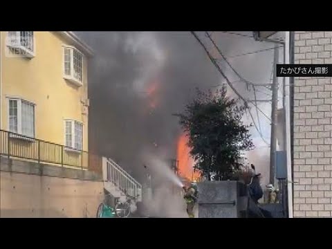 自宅に放火か　無職の男逮捕「捕まりたかったから」　神奈川・寒川町(2025年12月22日) サムネイル