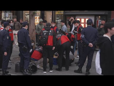 新宿・歌舞伎町「トー横」 GW連休前に一斉警戒(2026年4月25日) サムネイル