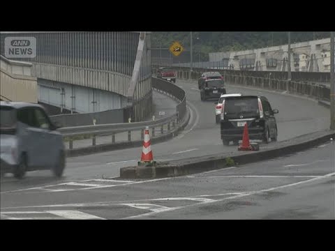 車が街灯に衝突　運転手逃走　助手席の男性が意識不明　兵庫・西宮市(2026年6月15日) サムネイル